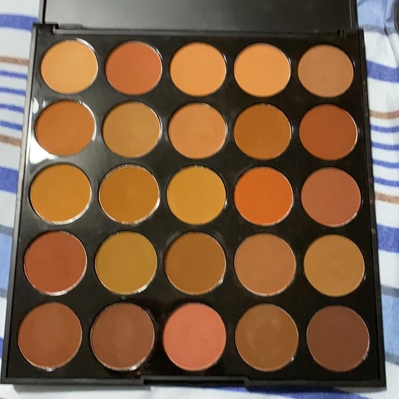 Morphe eyeshadow pallet - Picture 2 of 6